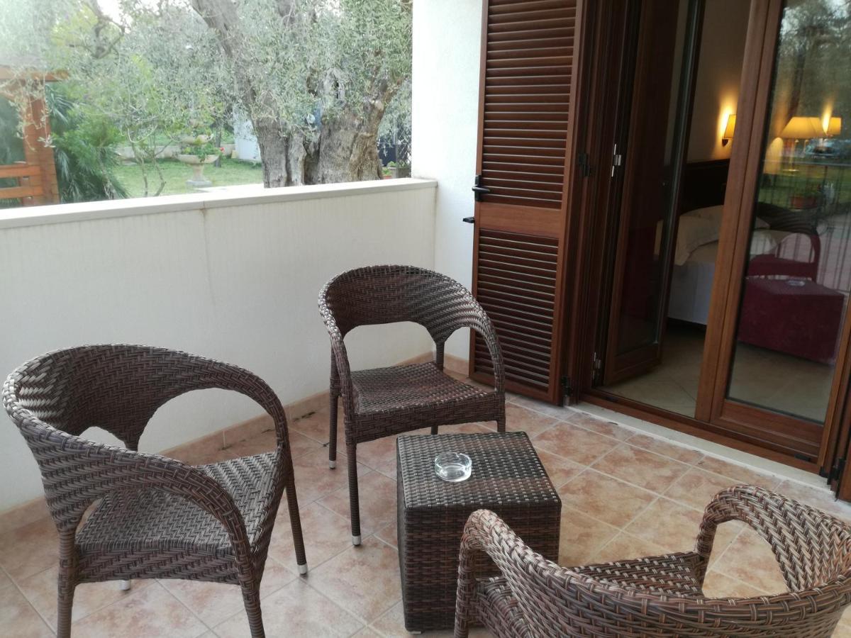 Borgo Cerasa Bed & Breakfast Vieste Eksteriør bilde
